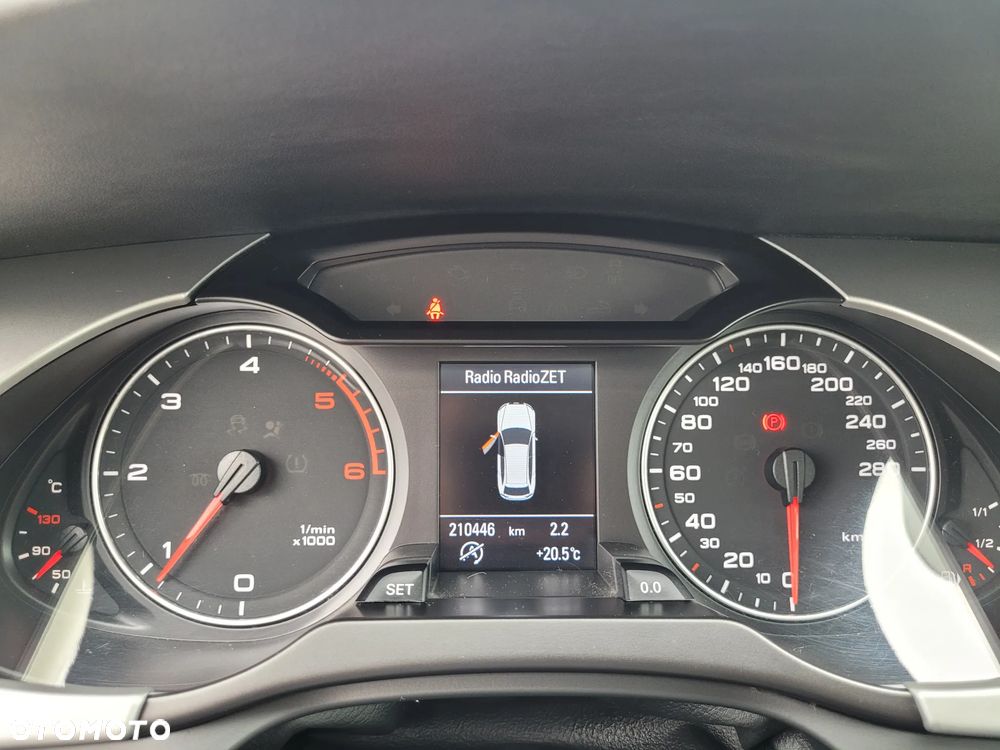Audi A4 Avant 2.0 TDI Quattro - 28