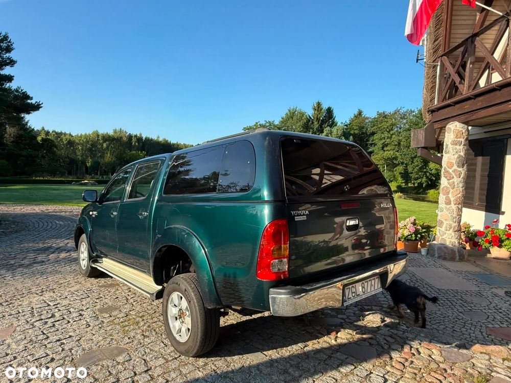 Toyota Hilux 2.5 D-4D DLX - 6