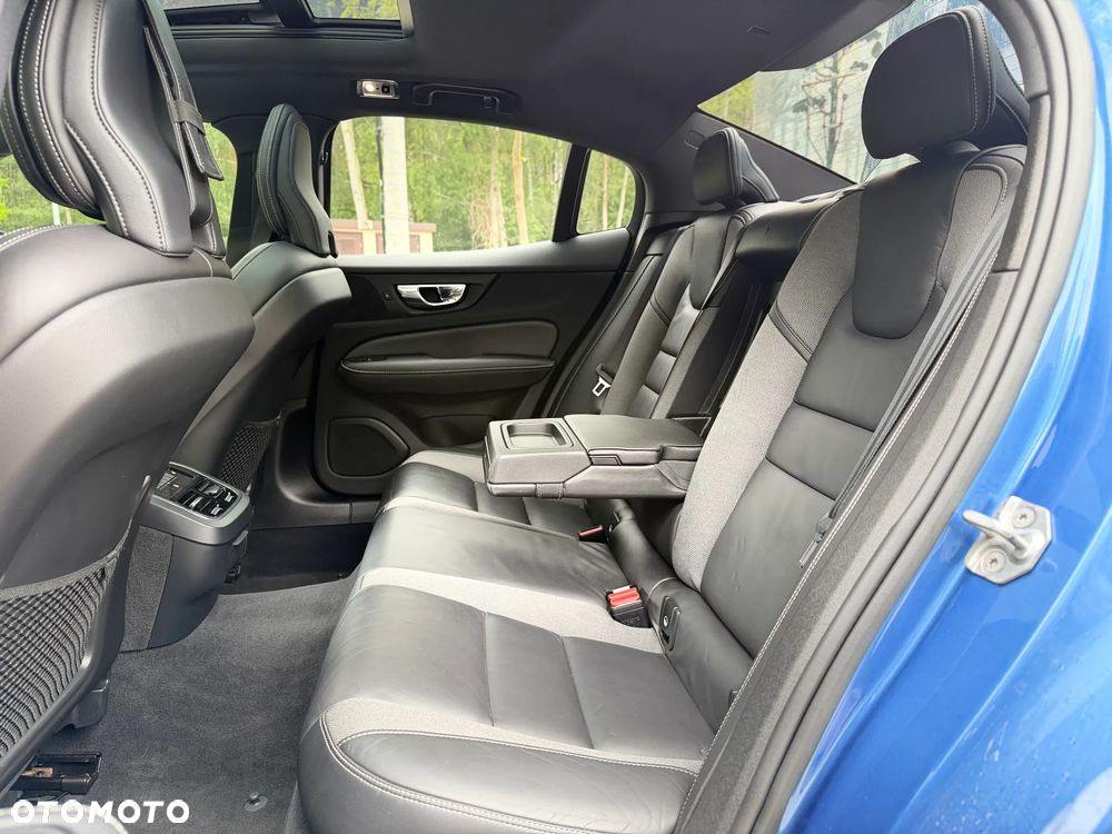 Volvo S60 T6 AWD Geartronic RDesign - 20