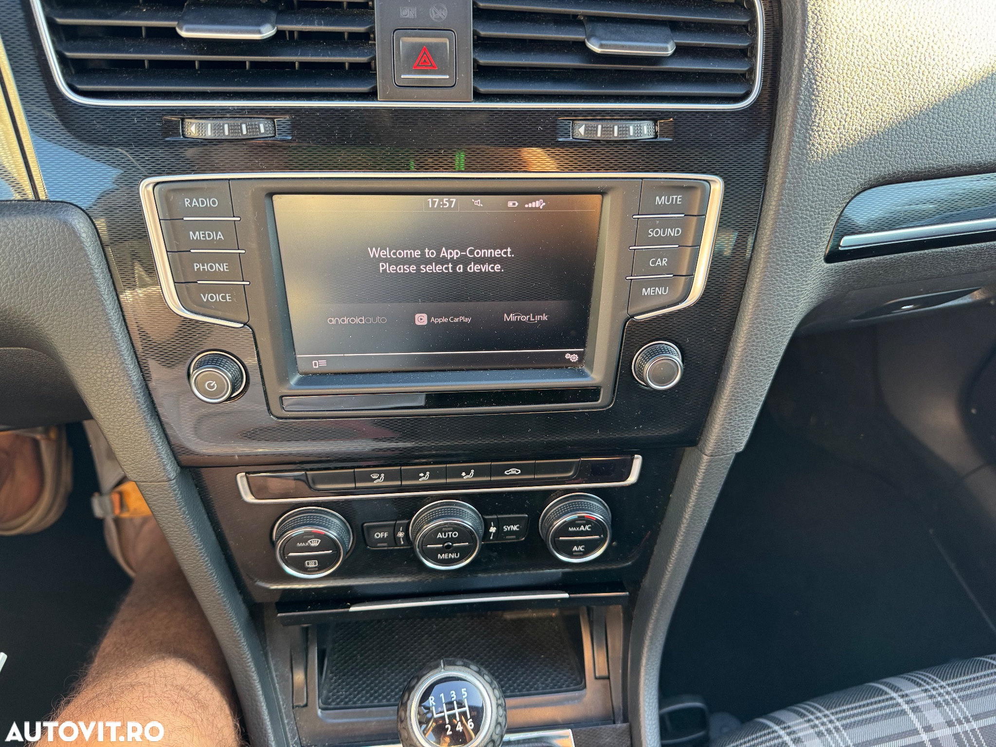 Volkswagen Golf 2.0 TDI DPF BMT GTD - 9