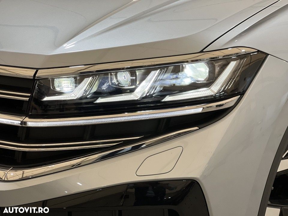 Volkswagen Touareg - 36