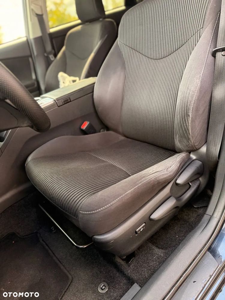 Toyota Prius+ 1.8 HSD Prestige - 8