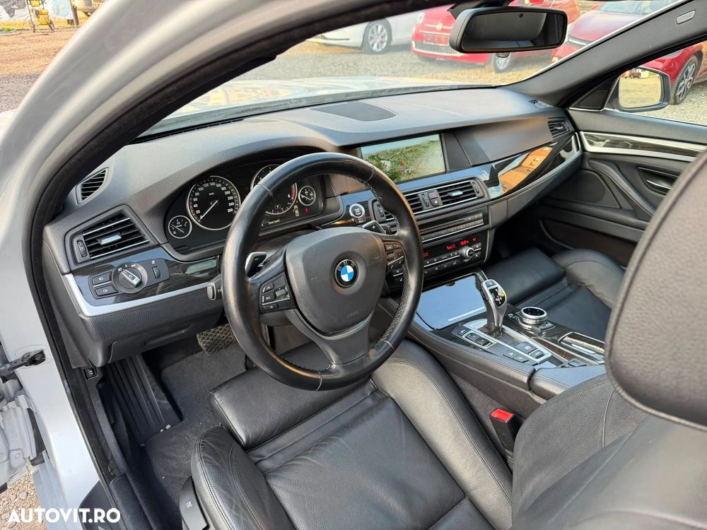 BMW Seria 5 525d xDrive Sport-Aut. Luxury Line - 16