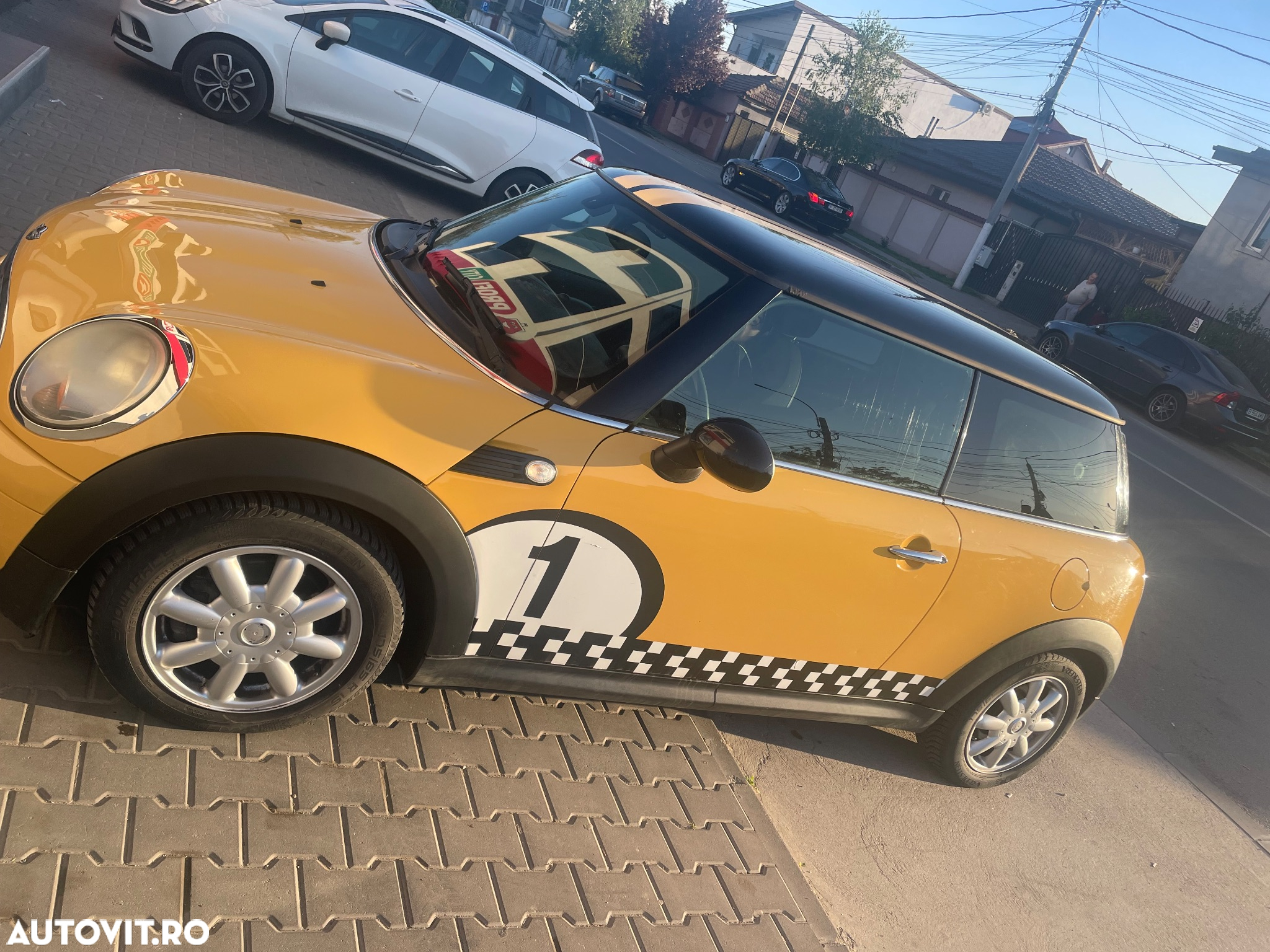 Mini Cooper Cabrio - 4