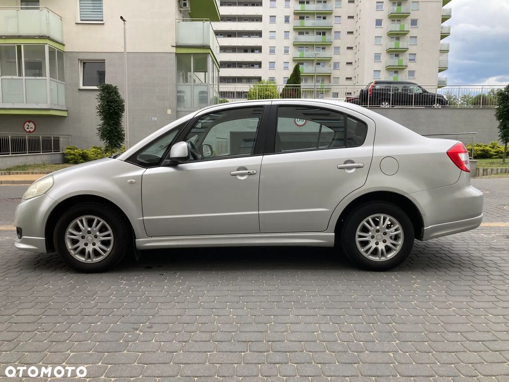 Suzuki SX4 1.6 GLX / Comfort - 1