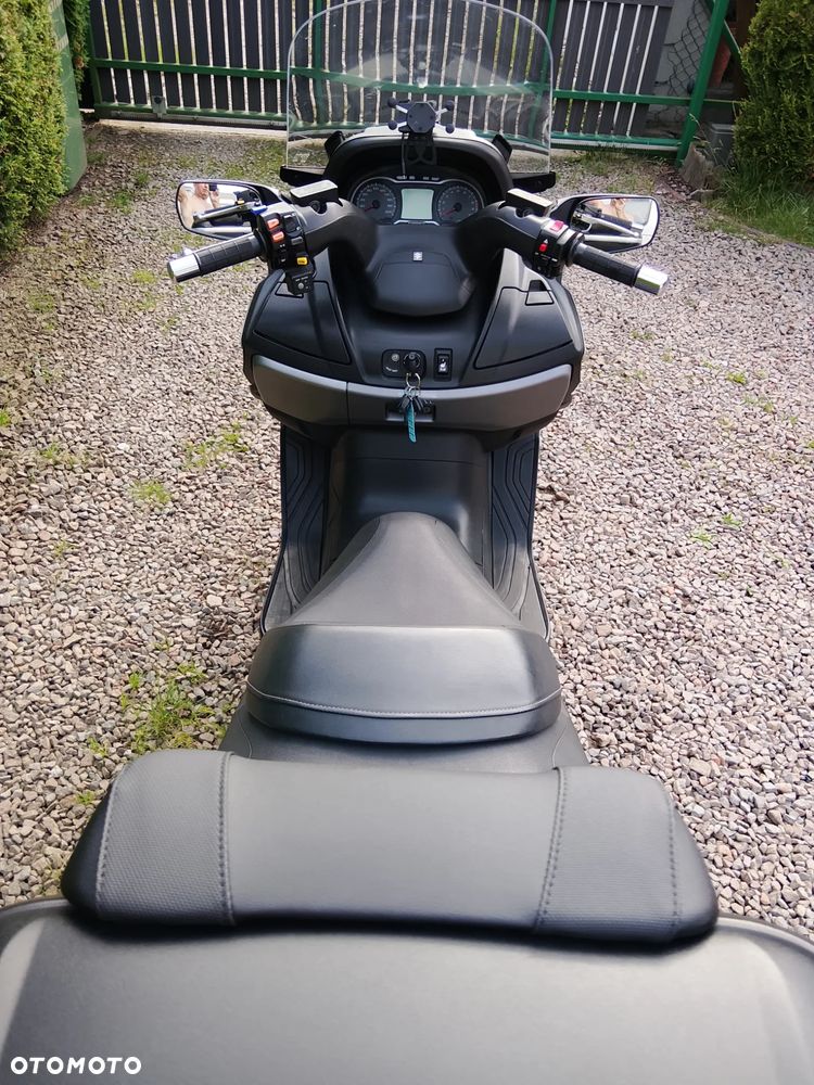 Suzuki Burgman - 6