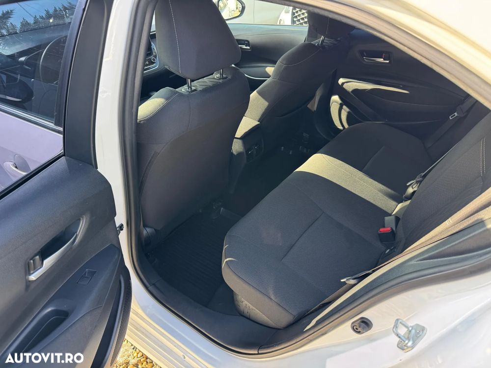 Toyota Corolla 1.8 HSD Business Plus - 22