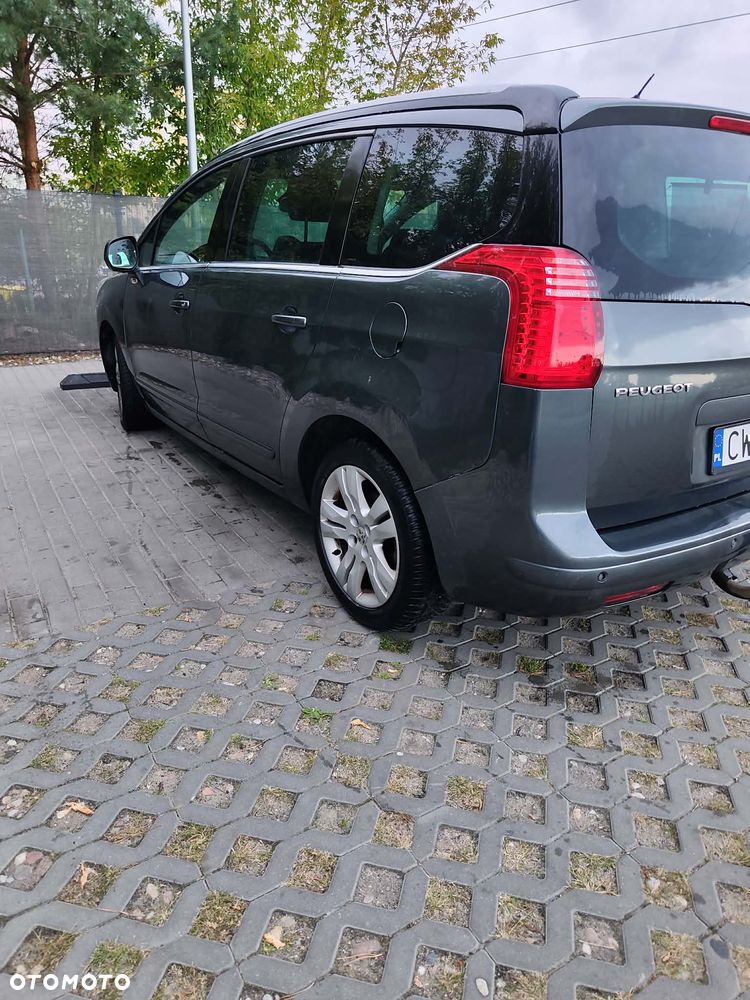 Peugeot 5008 - 12