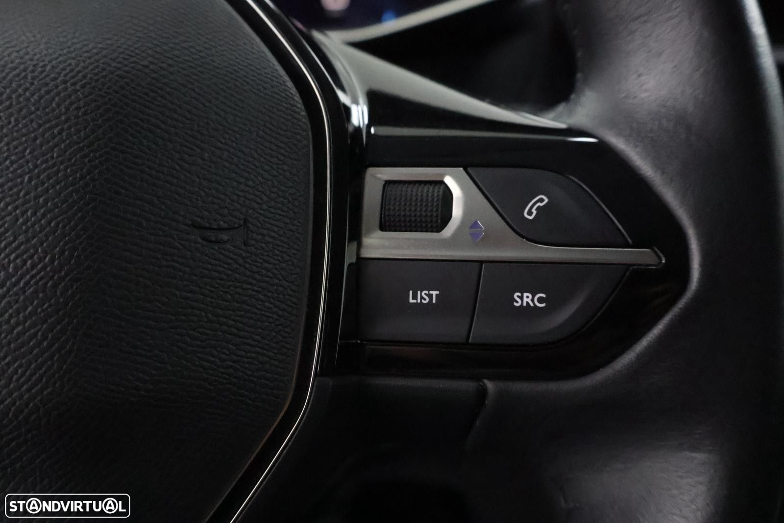 Peugeot 2008 1.2 PureTech Allure - 19
