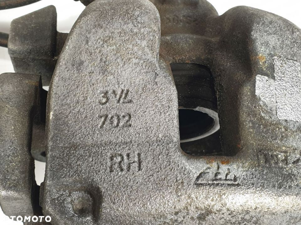 PEUGEOT 3008 2.0 BHDI od 2017 r .Zacisk Hamulcowy Przód Prawy i Lewy - 6