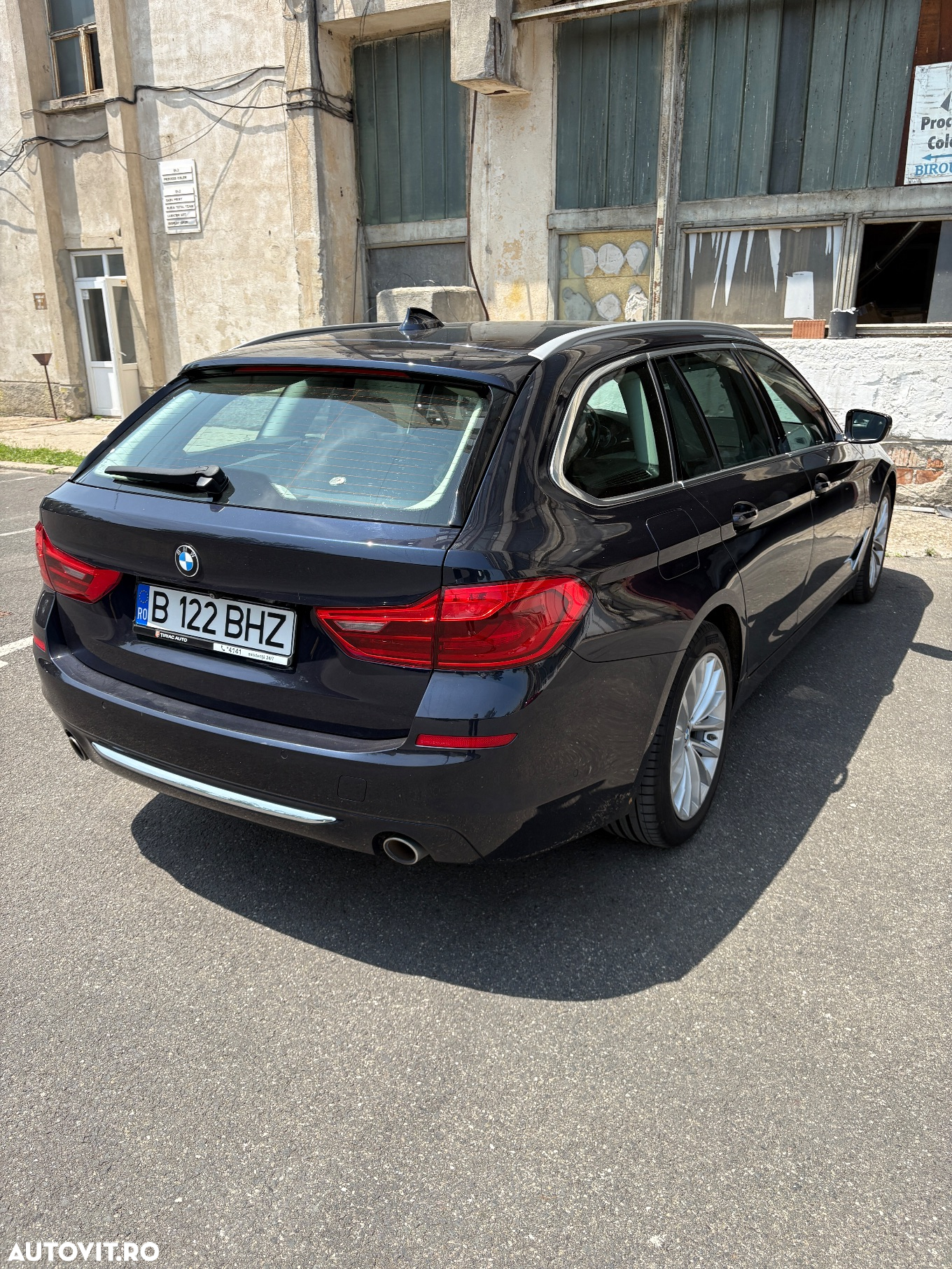 BMW Seria 5 520i AT - 15