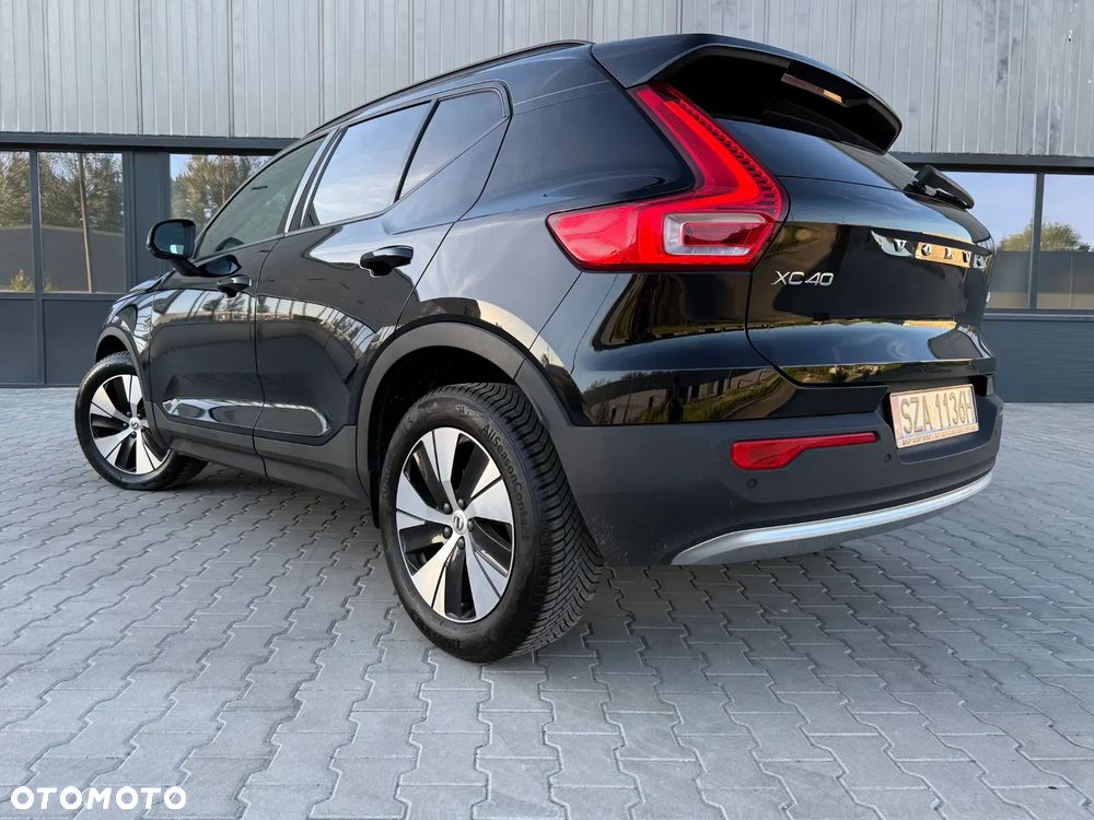 Volvo XC 40 T2 Plus Dark - 20