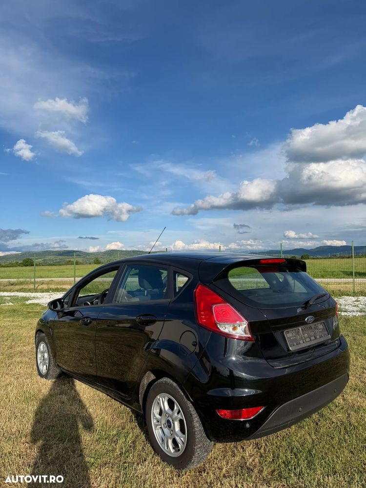 Ford Fiesta 1.5 TDCi Titanium - 4