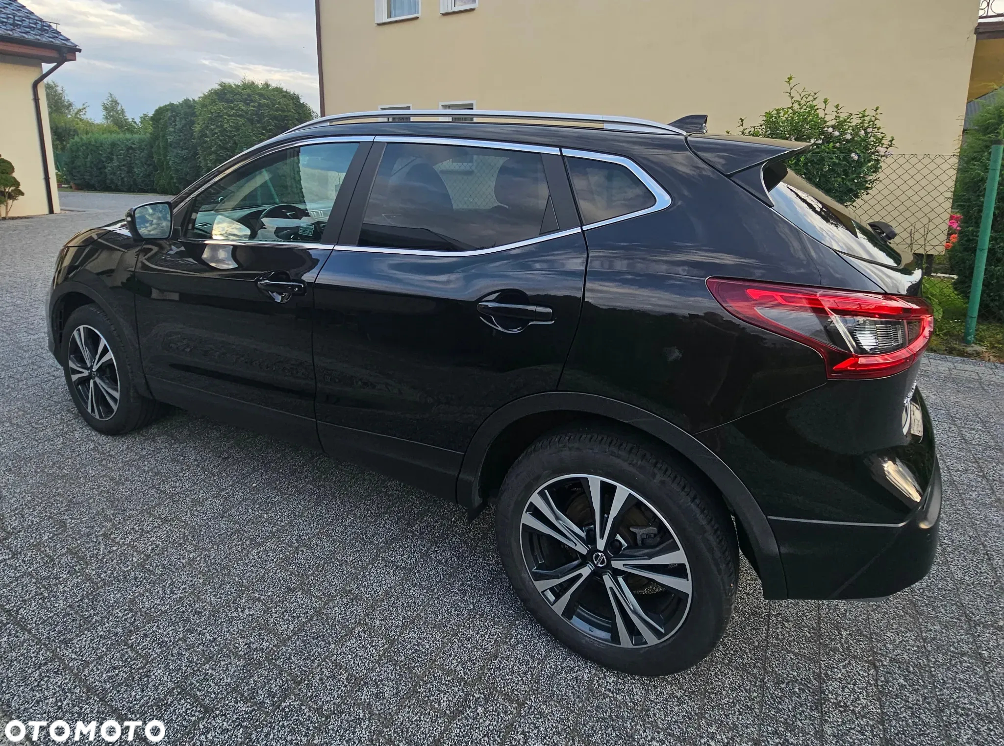 Nissan Qashqai 1.3 DIG-T N-Connecta - 3
