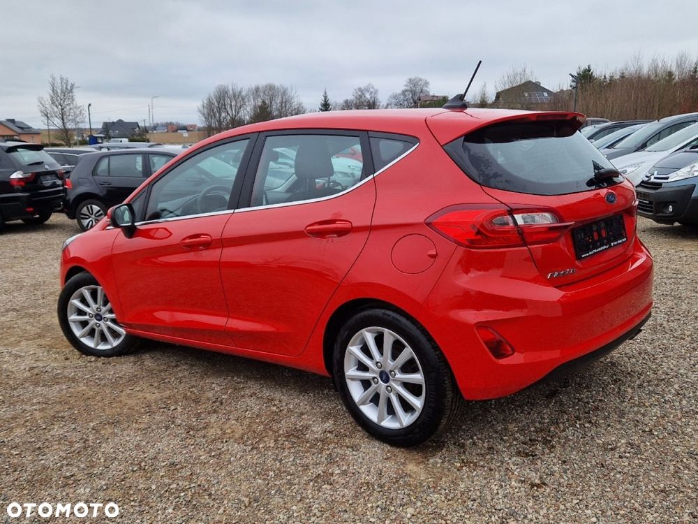 Ford Fiesta - 24