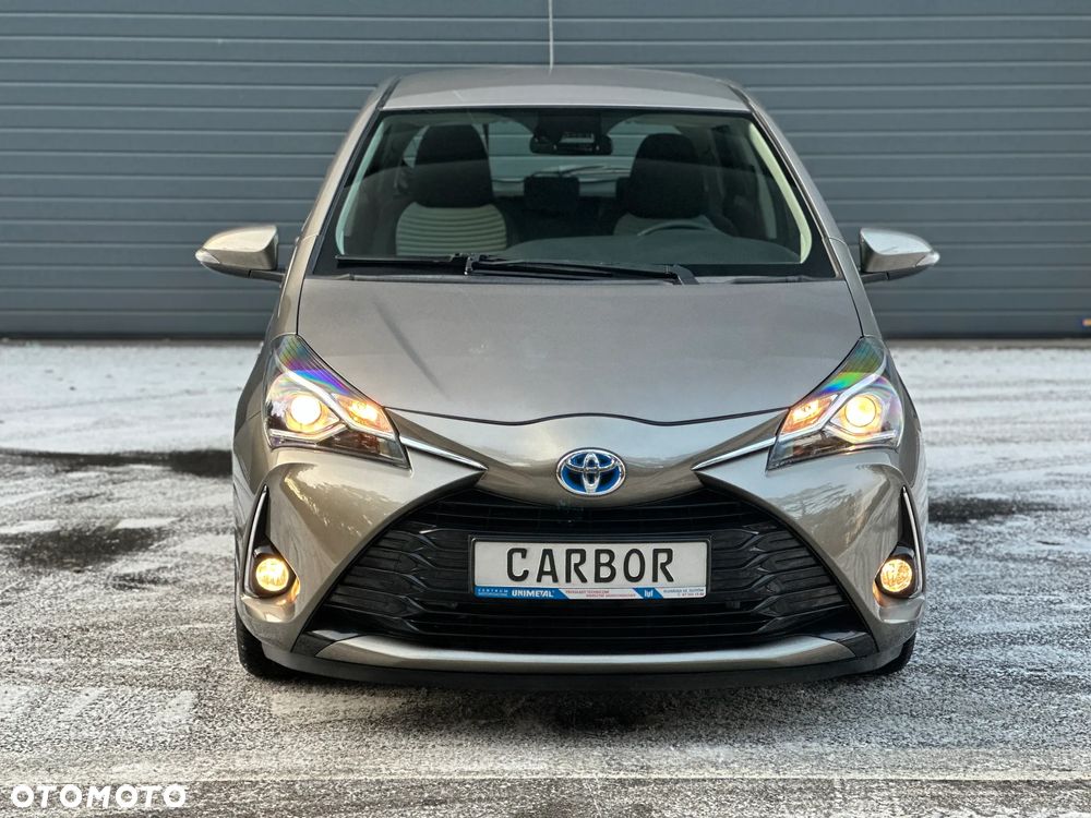 Toyota Yaris Hybrid 100 Business Edition - 5