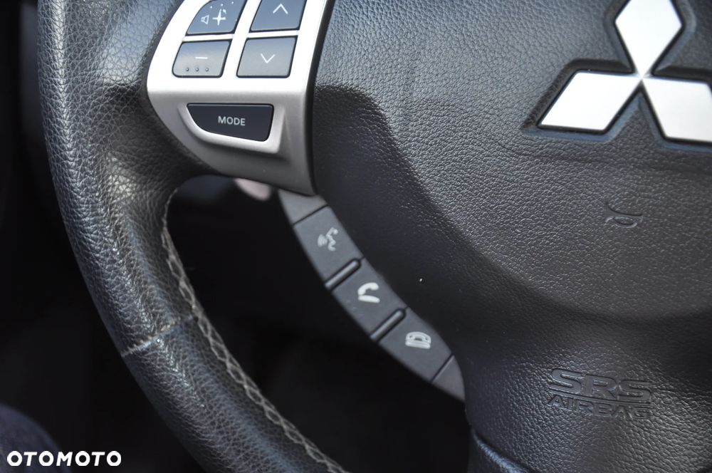 Mitsubishi Lancer 1.8 CVT Intense - 39