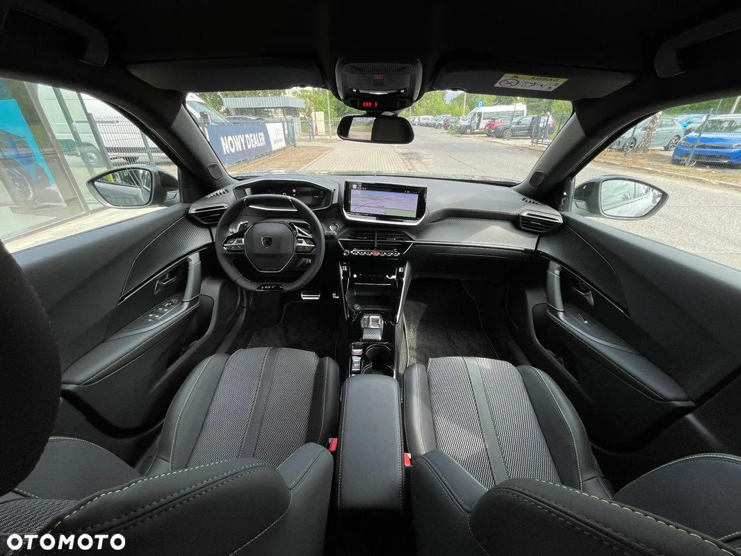 Peugeot 2008 PureTech mHEV GT e-DCS6 - 21