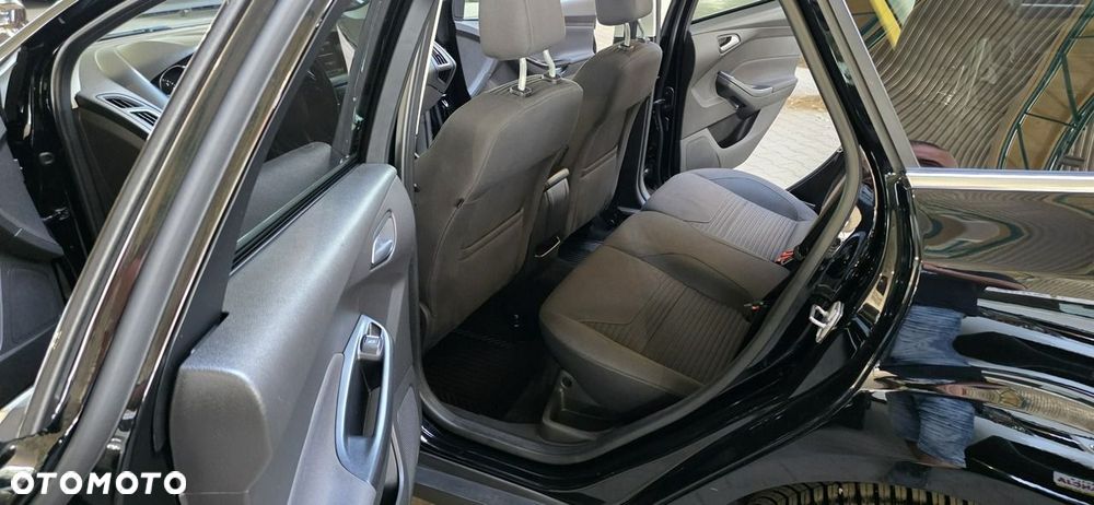 Ford Focus - 13