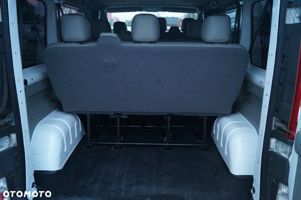 Opel Vivaro - 28