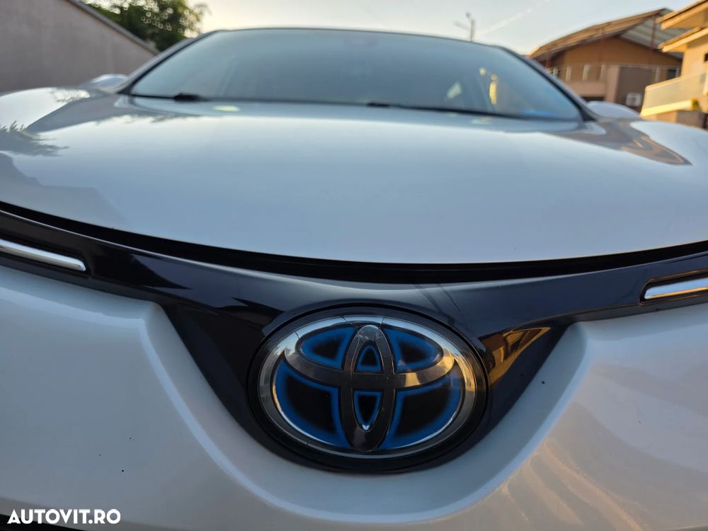 Toyota RAV4 - 4