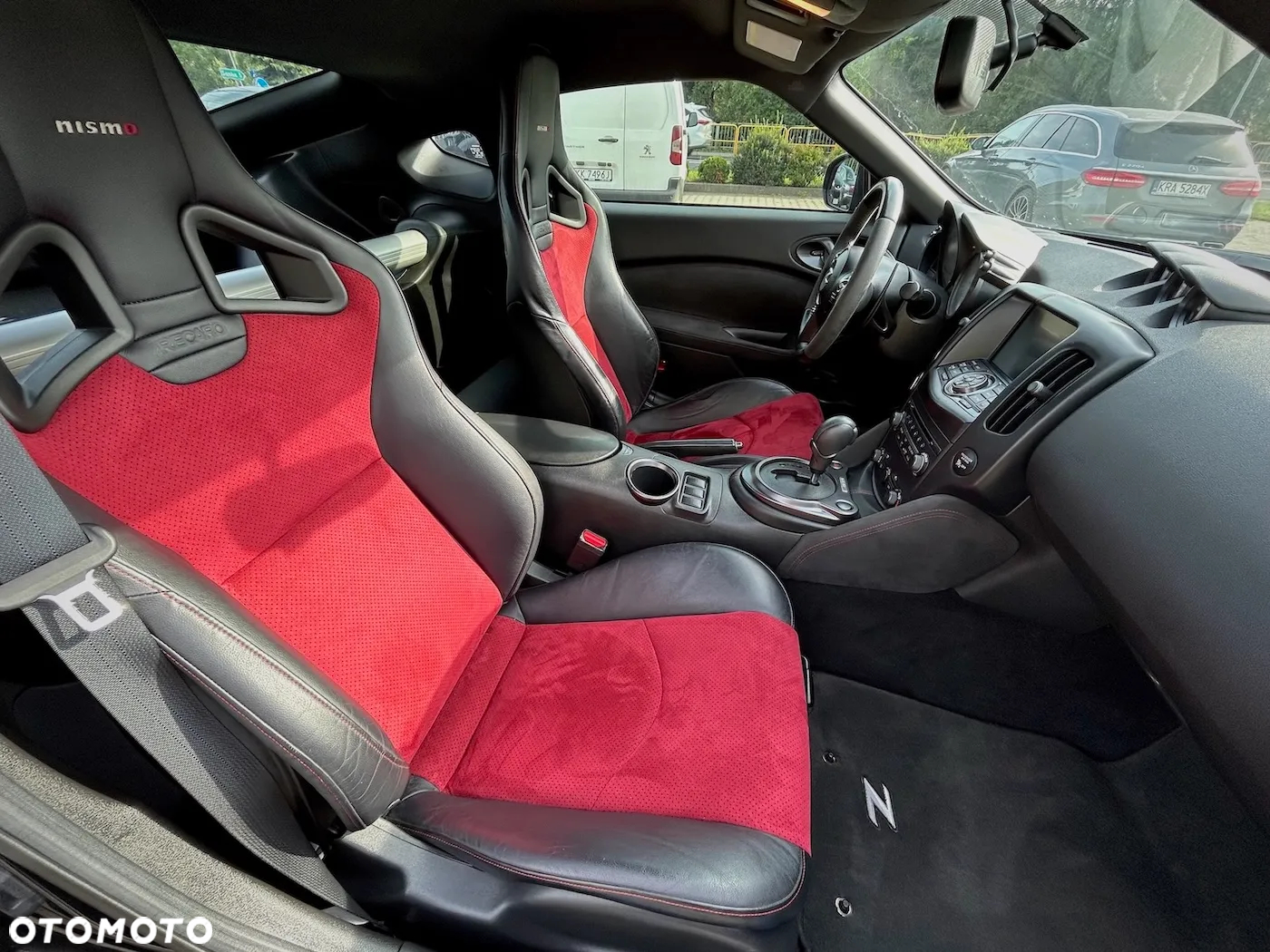 Nissan 370 Z - 30