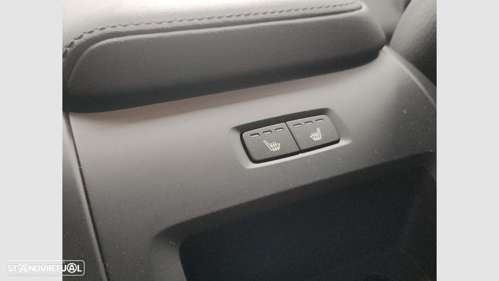 Volvo XC 60 2.0 T6 PHEV Plus Dark AWD - 18