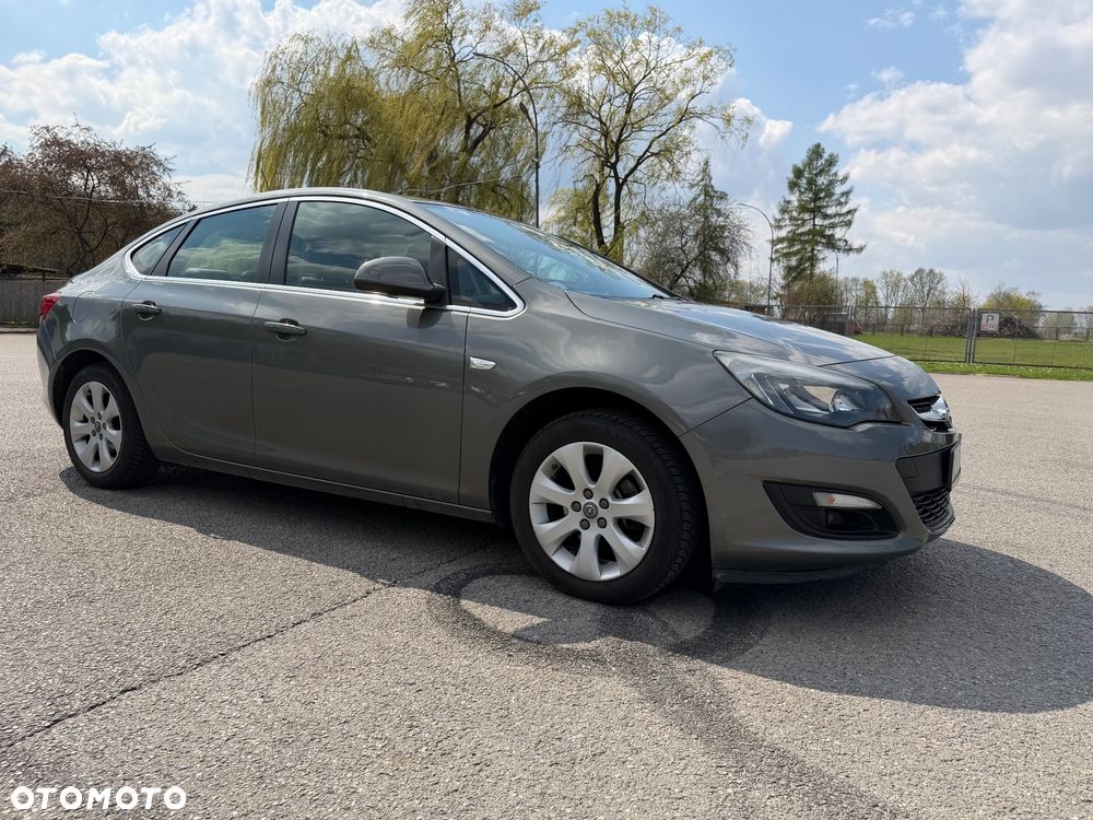 Opel Astra 1.6 EU6 - 3