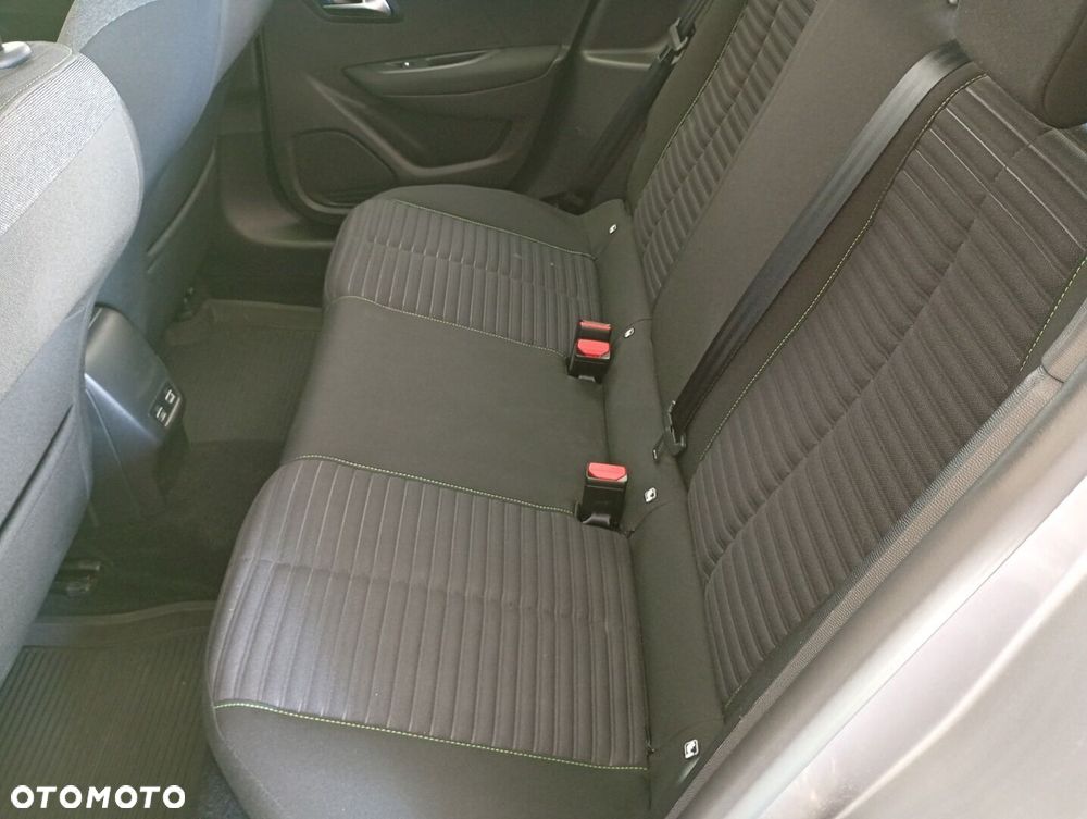 Peugeot 208 50kWh Active - 25