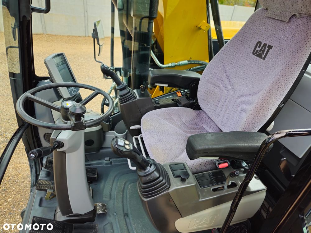 Caterpillar 313 D - 27
