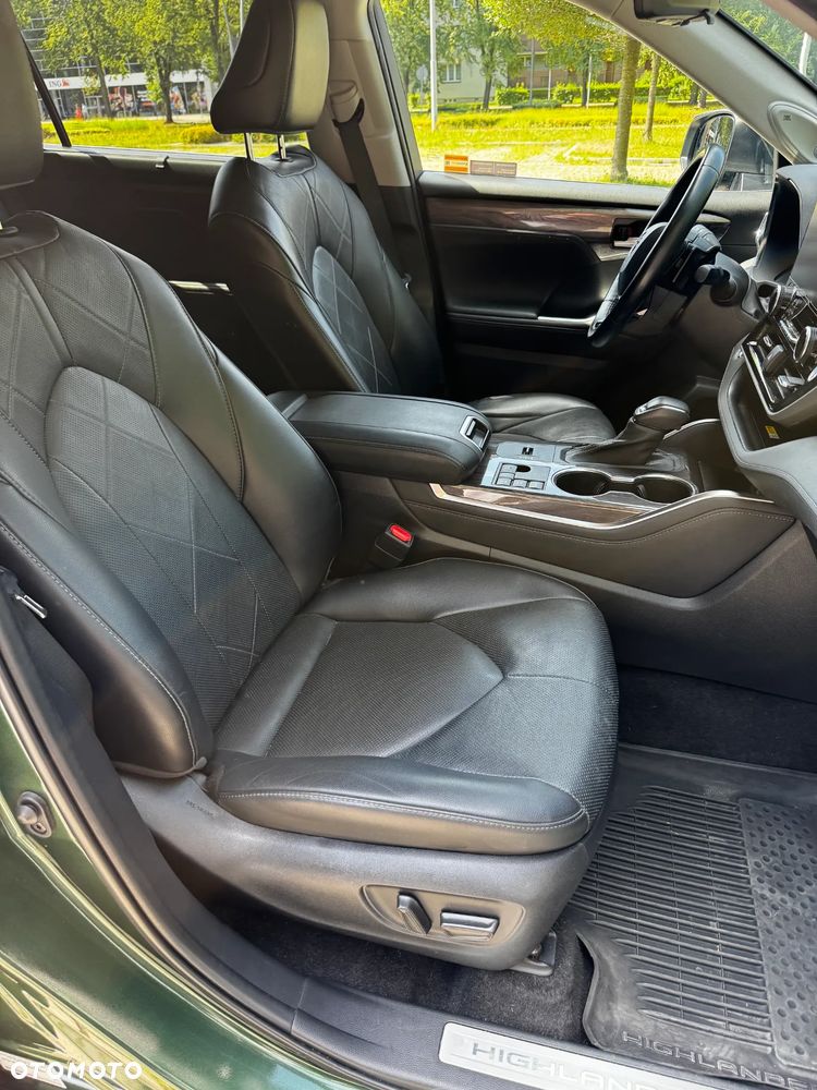 Toyota Highlander 2.5 Hybrid Executive - 12