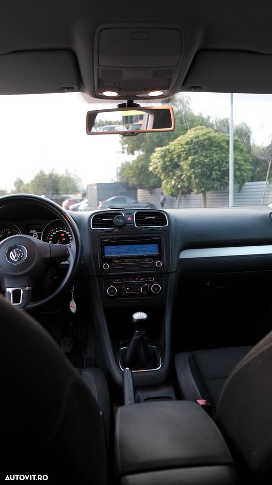VOLKSWAGEN Golf 2011 — imagine 18