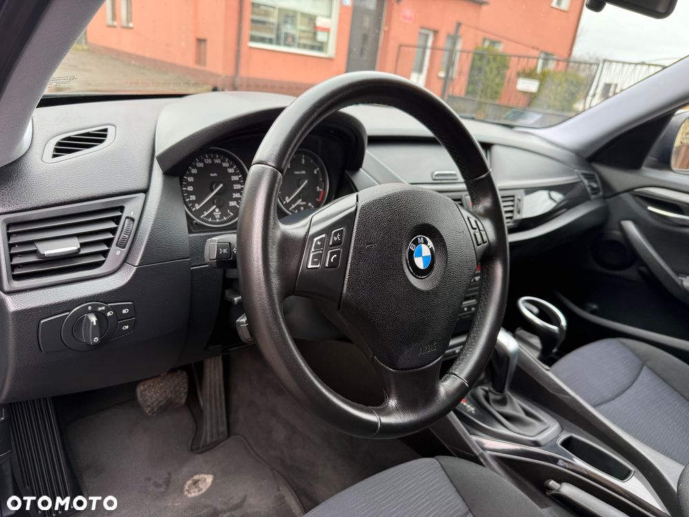 BMW X1 sDrive18d - 26