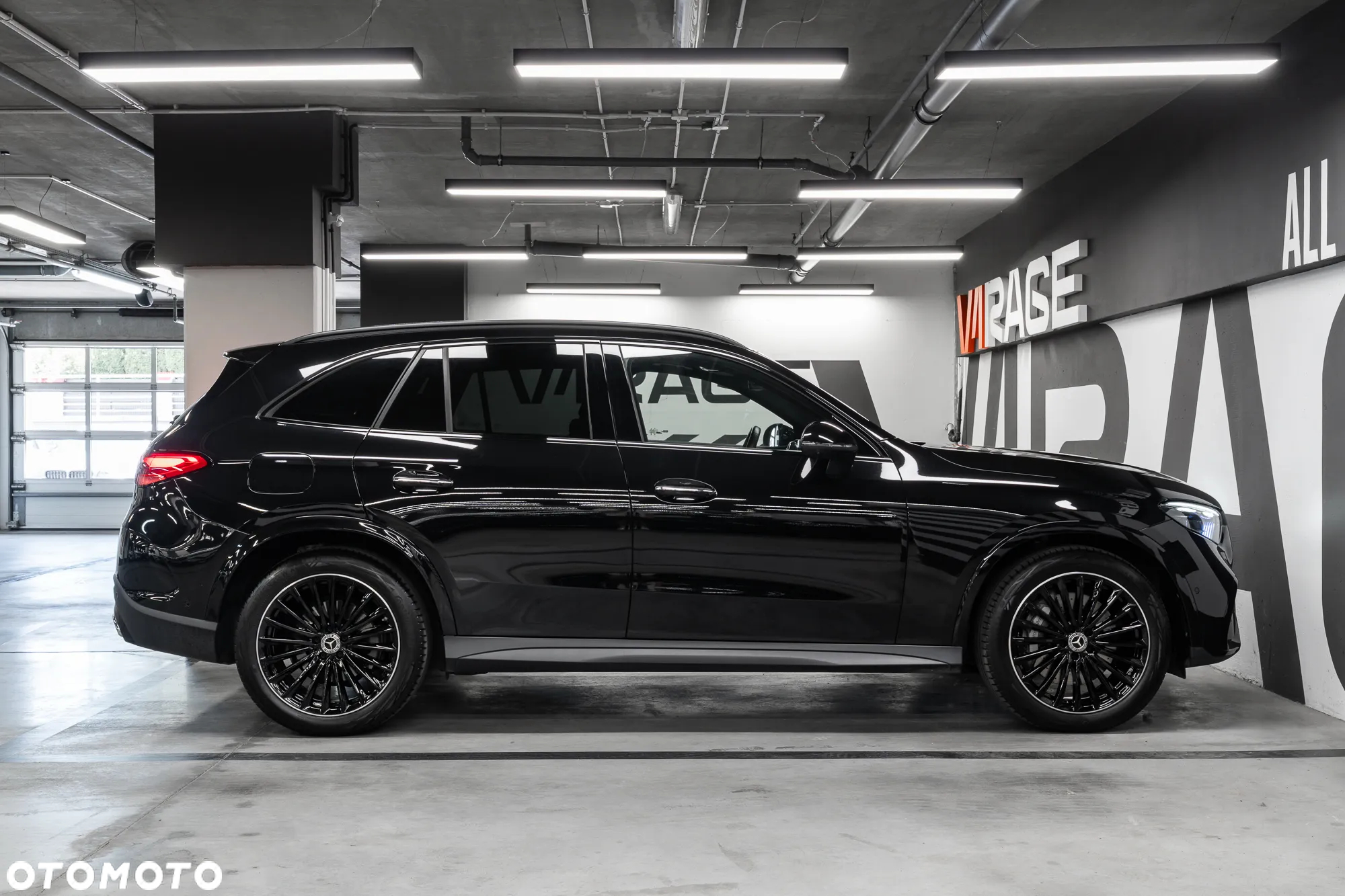 Mercedes-Benz GLC - 14