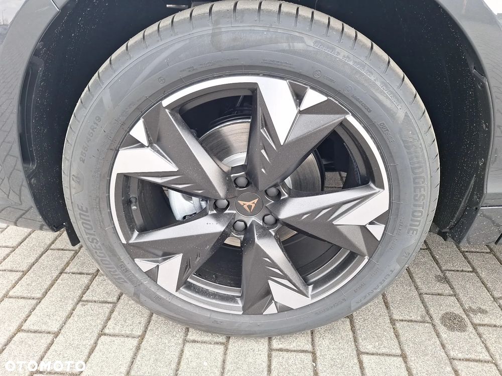 Cupra Terramar 1.5 eTSI mHEV DSG - 18