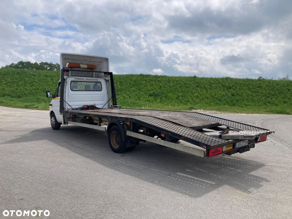 Mercedes-Benz Sprinter - 4