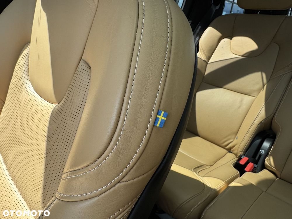 Volvo XC 90 - 28