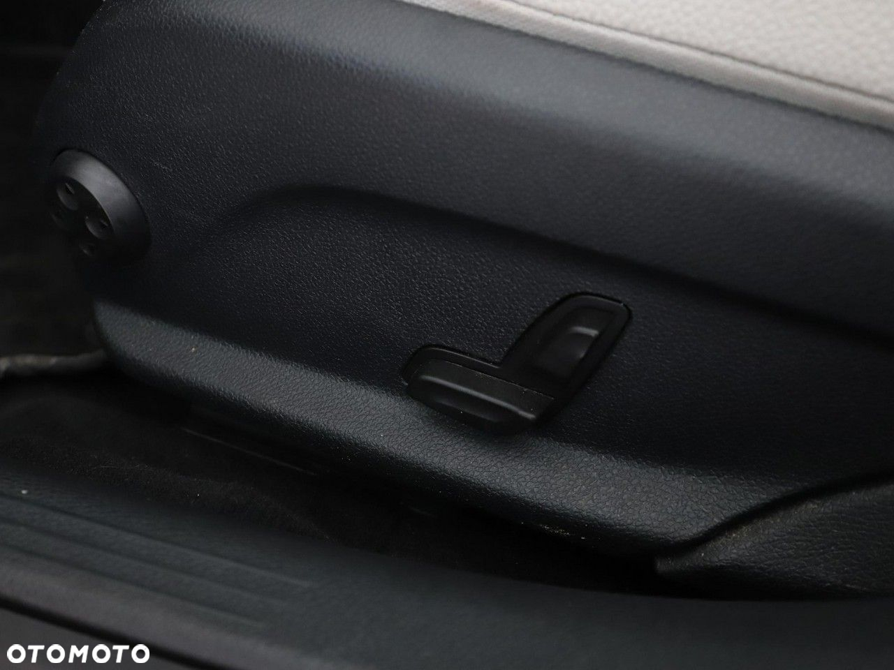 Mercedes-Benz Klasa C 200 (BlueTEC) d T Avantgarde - 38