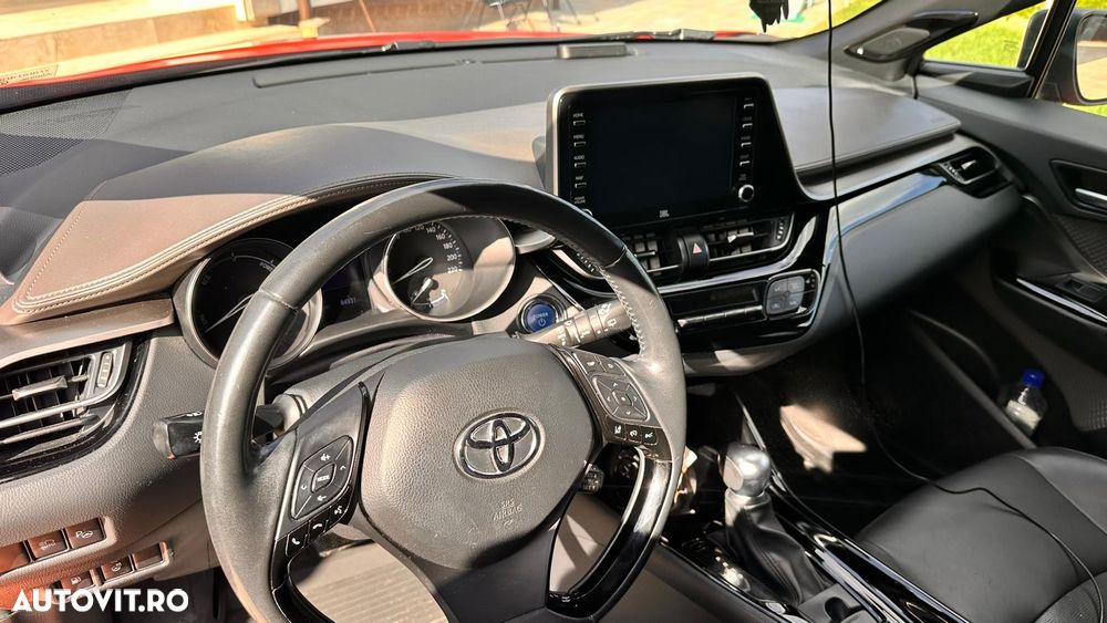 Toyota C-HR - 16