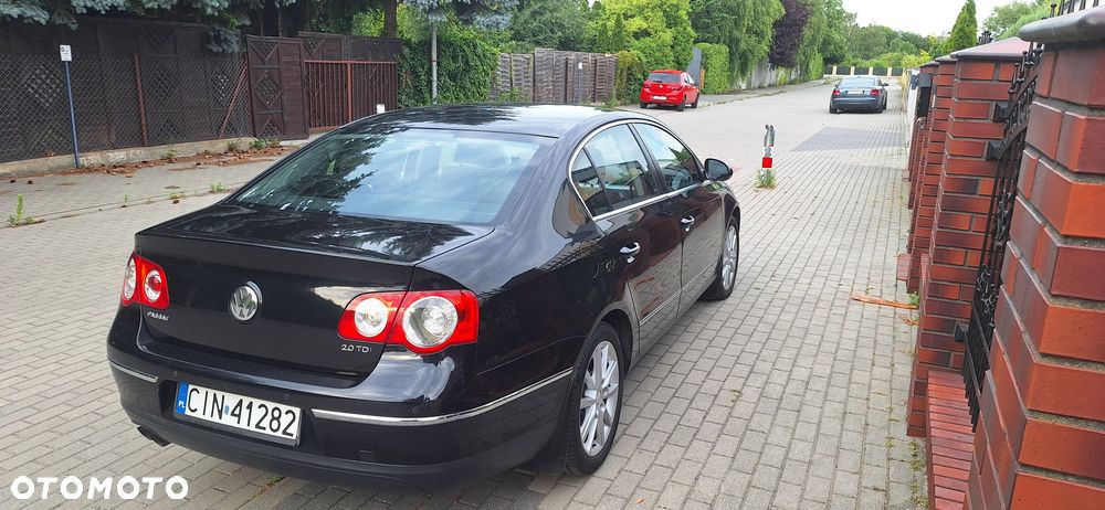 Volkswagen Passat 2.0 TDI DPF Comfortline DSG - 26