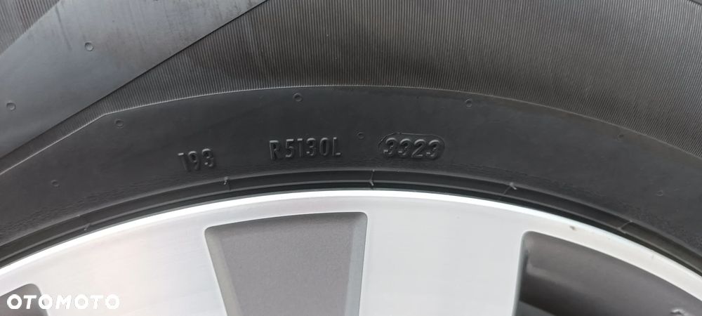 Honda CR-V 2.0i-VTEC 4WD Automatik Executive - 22