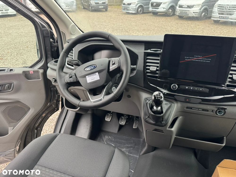 Ford Transit - 12
