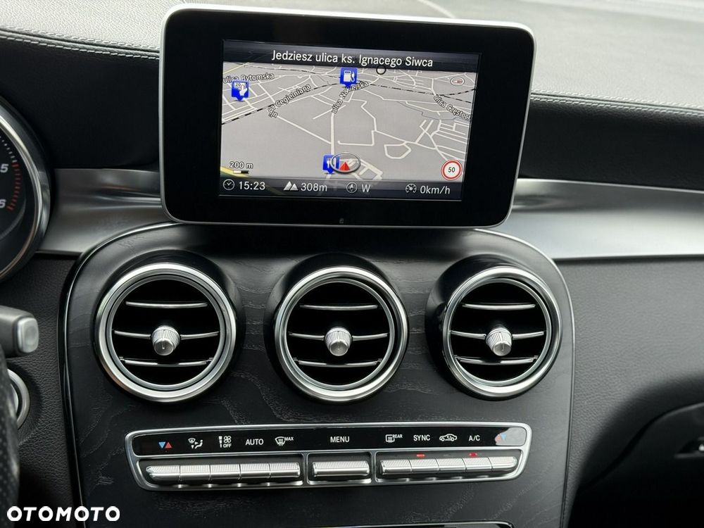 Mercedes-Benz GLC 220 d 4Matic 9G-TRONIC - 34