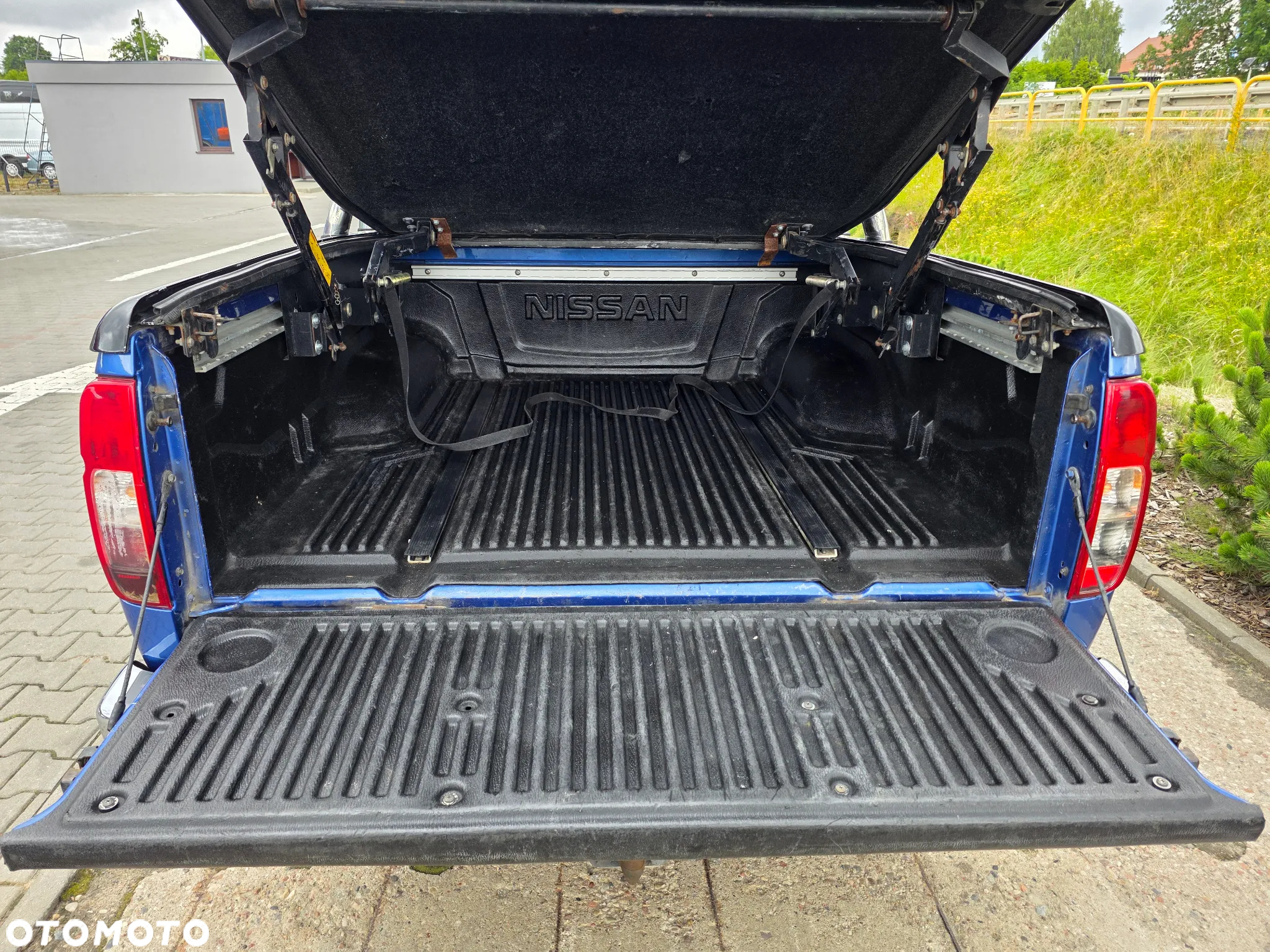 Nissan Navara 3.0 D V6 Platinum - 7
