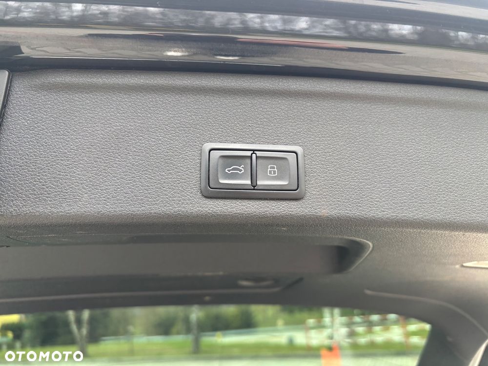 Audi A4 Avant 2.0 TDI - 27