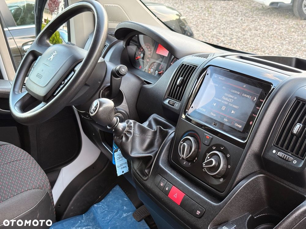 Peugeot Boxer 335 L3H2 Premium - 17