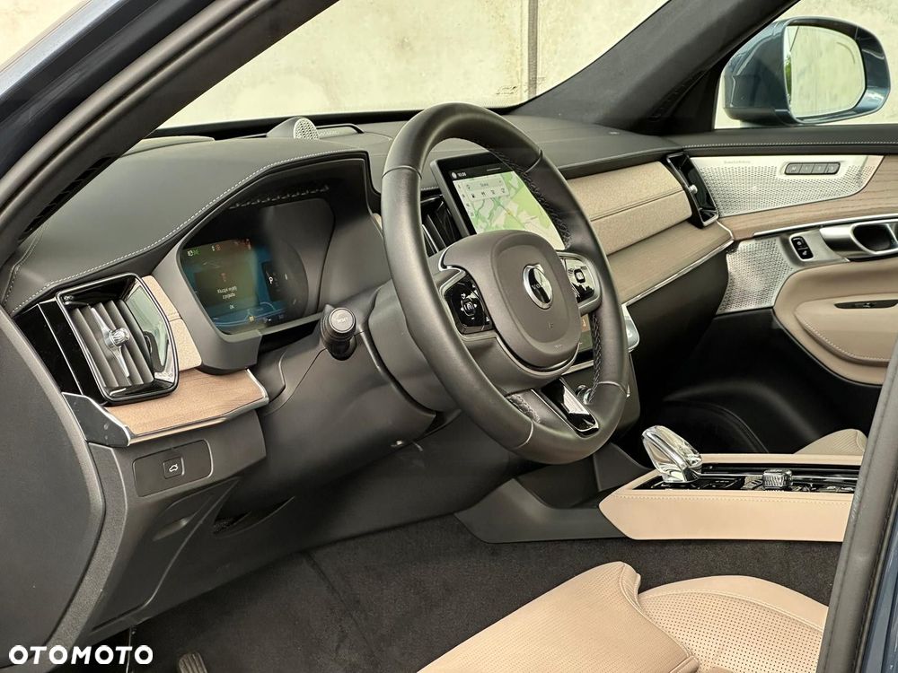 Volvo XC 90 - 22