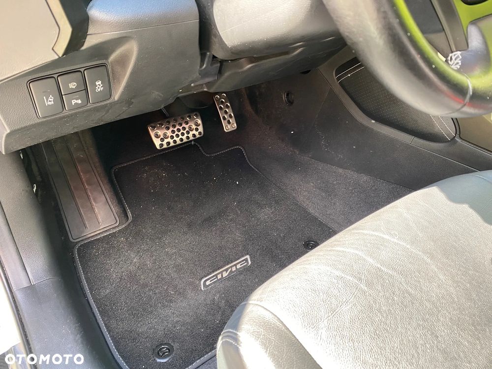 Honda Civic 1.8 Executive (ADAS / Connect +) - 25