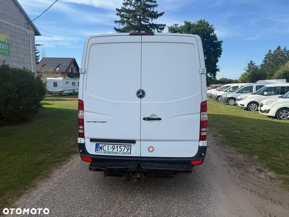 Mercedes-Benz Sprinter - 5