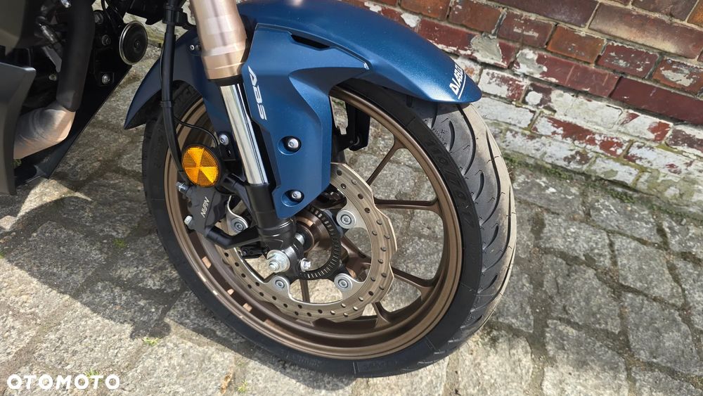 Honda CB - 31